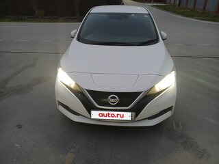 2017 Nissan Leaf II (ZE1), белый, 1450000 рублей, вид 1