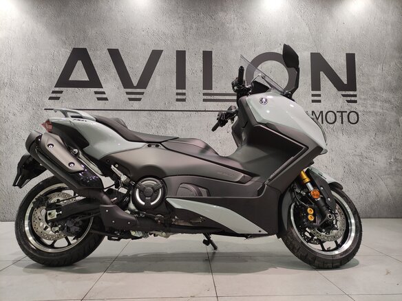 2025 Yamaha TMAX, серебристый, 1700000 рублей