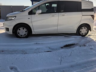 2011 Honda Freed Spike I Рестайлинг, белый, 865000 рублей, вид 5