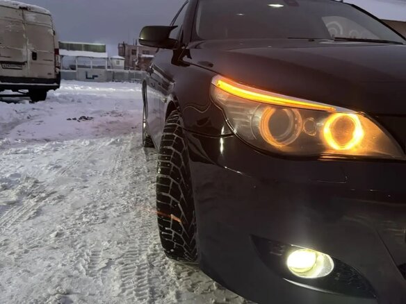 2009 BMW 5 серии 525i V (E60/E61) Рестайлинг, чёрный, 1400000 рублей - вид 22