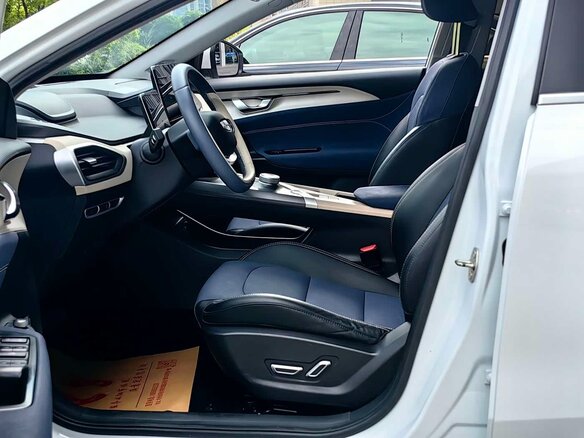 2023 Geely Geometry A, белый, 1650000 рублей - вид 8