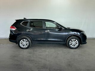 2017 Nissan X-Trail III, чёрный, 1298000 рублей, вид 4