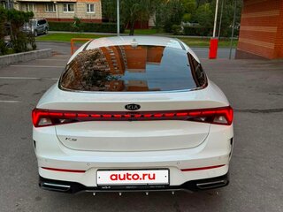 2021 Kia K5 III, белый, 1900000 рублей, вид 3