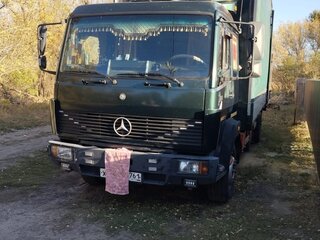 1991 Mercedes-Benz 1320, зелёный, 1500000 рублей, вид 1