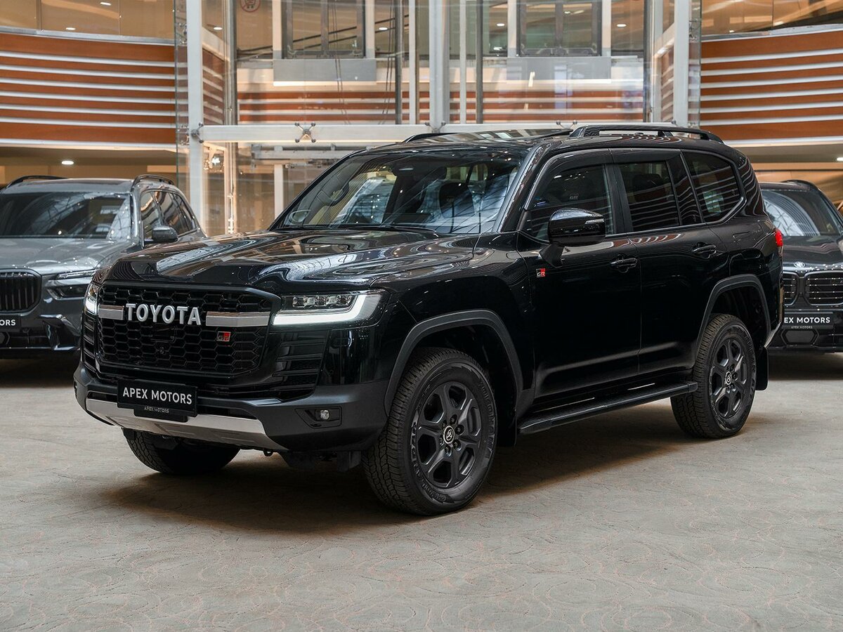 Открыть фотографии: Toyota Land Cruiser 300 Series