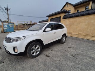 2015 Kia Sorento II Рестайлинг, белый, 1500000 рублей, вид 3