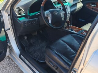 2010 Toyota Camry VI (XV40) Рестайлинг, серебристый, 1100000 рублей, вид 5
