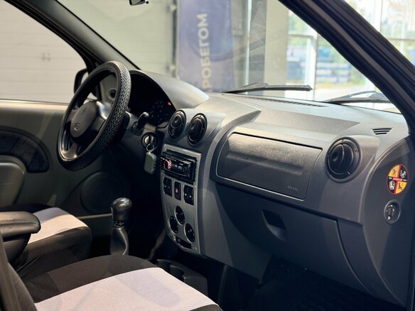 2006 Renault Logan I, чёрный - вид 10