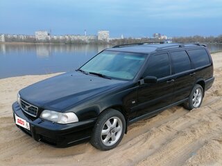 1999 Volvo V70 XC I, чёрный, 825000 рублей, вид 1