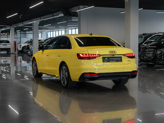 2021 Audi A4 45 TFSI V (B9) Рестайлинг, жёлтый, 3770000 рублей, вид 5