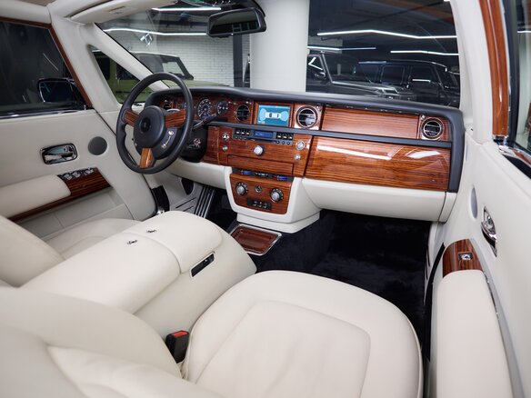 2008 Rolls-Royce Phantom VII, чёрный, 27550000 рублей - вид 28