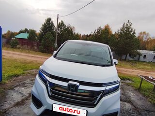 2019 Honda Stepwgn Spada V Рестайлинг, белый, 2250000 рублей, вид 1