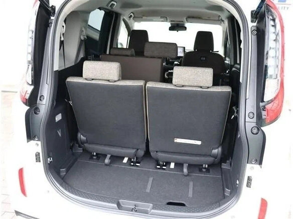 2022 Toyota Sienta III, белый, 1091027 рублей - вид 29