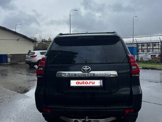 2018 Toyota Land Cruiser Prado 150 Series Рестайлинг 2, чёрный, 4200000 рублей, вид 4