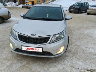 2012 Kia Rio 5-speed III, серебристый, 769999 рублей, вид 1