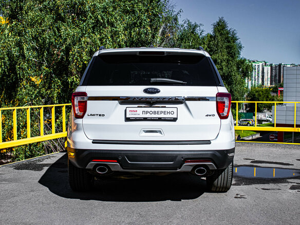 2018 Ford Explorer V Рестайлинг 2, белый - вид 4