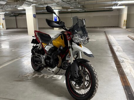 2020 Moto Guzzi V85 TT, белый, 795000 рублей, вид 3