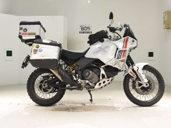 2022 Ducati DesertX, белый, 1100000 рублей