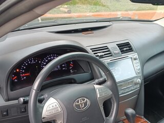 2011 Toyota Camry VI (XV40) Рестайлинг, чёрный, 902000 рублей, вид 4
