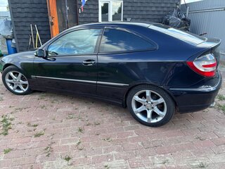 2005 Mercedes-Benz C-Класс 180 II (W203) Рестайлинг, синий, 650000 рублей, вид 2
