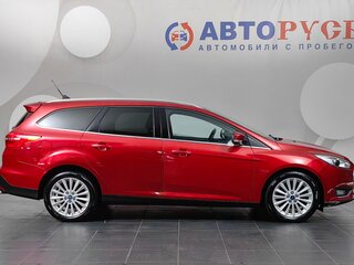 2017 Ford Focus III Рестайлинг, красный, 1045000 рублей, вид 5