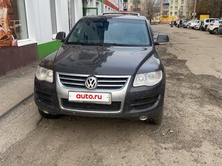 2007 Volkswagen Touareg I Рестайлинг, серый, 850000 рублей, вид 1