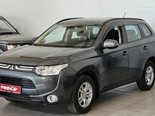 2014 Mitsubishi Outlander III, серый, 1570000 рублей, вид 3