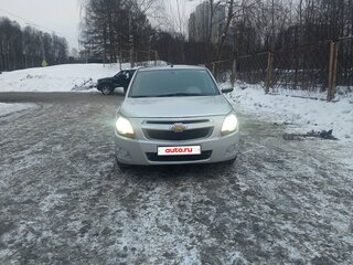 2014 Chevrolet Cobalt II, серебристый, 450000 рублей, вид 1