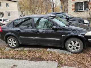 2006 Renault Megane II Рестайлинг, чёрный, 400000 рублей, вид 2