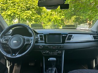 2018 Kia Niro Plug-in hybrid I, белый, 2770000 рублей, вид 4