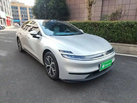 2026 Changan Qiyuan A06 28.39 kWh, серебристый, 2315999 рублей, вид 4