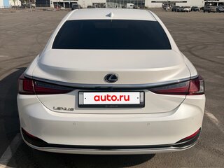 2022 Lexus ES 200 VII Рестайлинг, белый, 5000000 рублей, вид 5