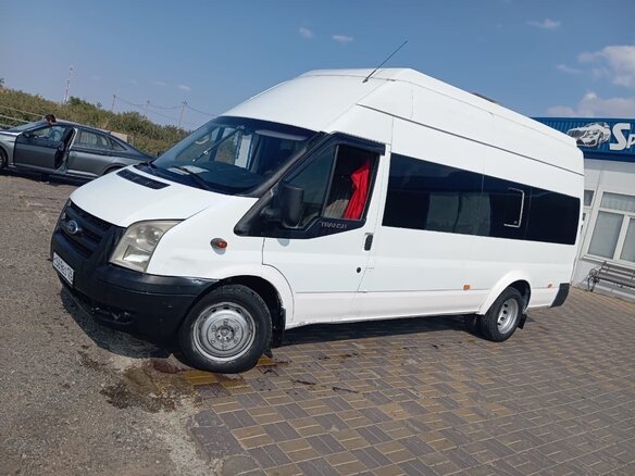 2011 Ford Transit, белый, 800000 рублей - вид 3