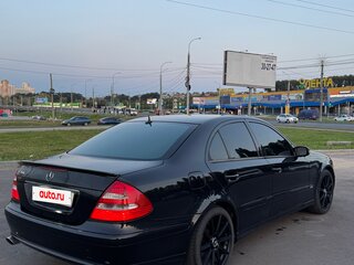 2002 Mercedes-Benz E-Класс 320 III (W211, S211), чёрный, 850000 рублей, вид 3