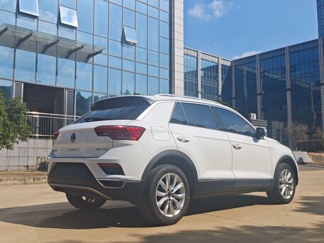 2023 Volkswagen T-Roc I (China Market), белый, 1892000 рублей, вид 5