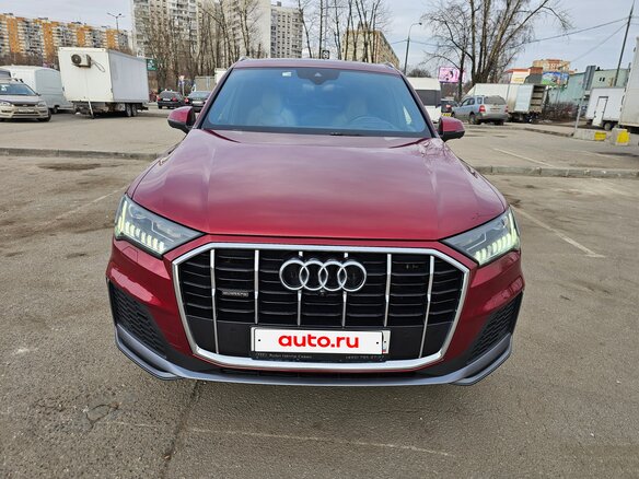 2020 Audi Q7 45 TDI II (4M) Рестайлинг, красный, 4950000 рублей - вид 7