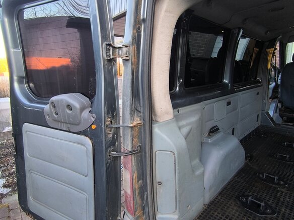 2008 Ford Transit, серый, 550000 рублей - вид 9