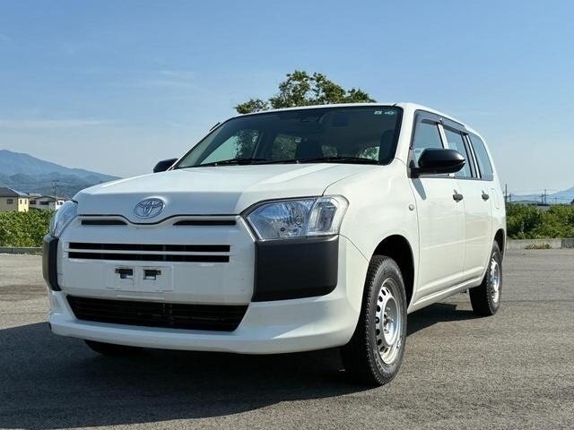 Открыть фотографии: Toyota Probox I Рестайлинг