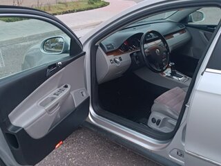 2005 Volkswagen Passat B6, серебристый, 649000 рублей, вид 4