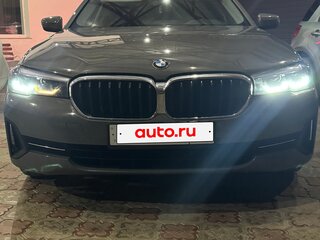 2021 BMW 5 серии 520d VII (G30/G31/G38) Рестайлинг, серый, 4150000 рублей, вид 2