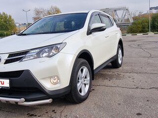 2013 Toyota RAV4 IV (XA40), белый, 2650000 рублей, вид 4