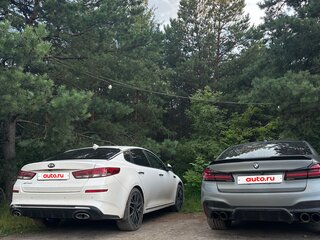 2019 Kia Optima IV Рестайлинг, белый, 2000000 рублей, вид 3