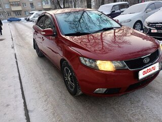 2010 Kia Cerato 6-speed II, красный, 600000 рублей, вид 1