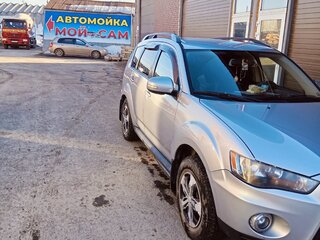 2011 Mitsubishi Outlander II Рестайлинг, серебристый, 1050000 рублей, вид 3