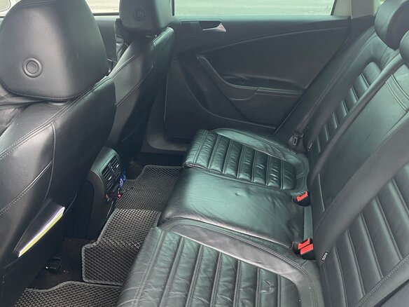 2010 Volkswagen Passat EcoFuel B6, белый, 830000 рублей - вид 12