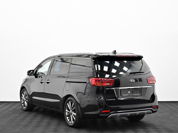 2018 Kia Carnival III, чёрный - вид 3