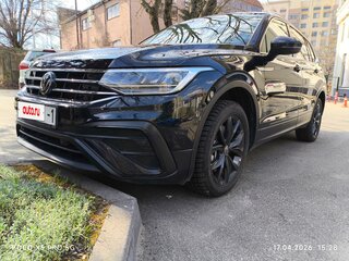 2024 Volkswagen Tiguan Allspace II Рестайлинг, чёрный, 2900000 рублей, вид 3