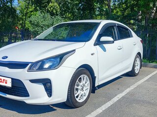 2018 Kia Rio IV, белый, 1280000 рублей, вид 3