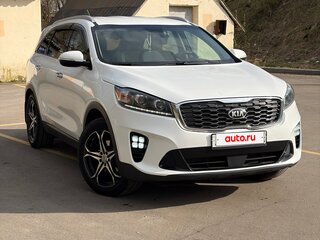 2020 Kia Sorento III Prime Рестайлинг, белый, 2200000 рублей, вид 3