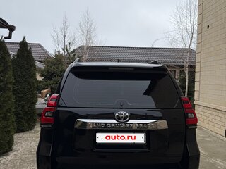 2018 Toyota Land Cruiser Prado 150 Series Рестайлинг 2, чёрный, 5990000 рублей, вид 3